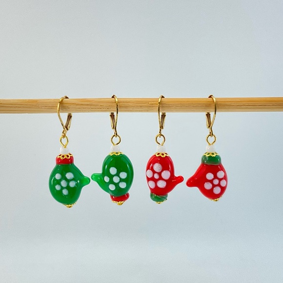 Host Pick! New Green Christmas Mitten Earrings, Handmade, Lamp Work Glass, Gift - Picture 6 of 10